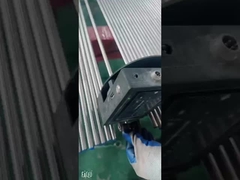 Machine de vérification des matériaux pour les tuyaux sans soudure et soudés