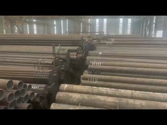 L'entrepôt de tuyaux sans soudure prêt pour le transport